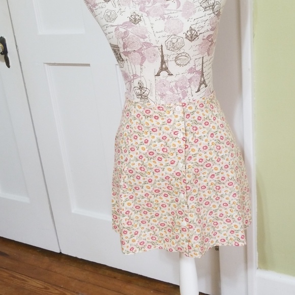 Insync Skirt - Picture 4 of 6